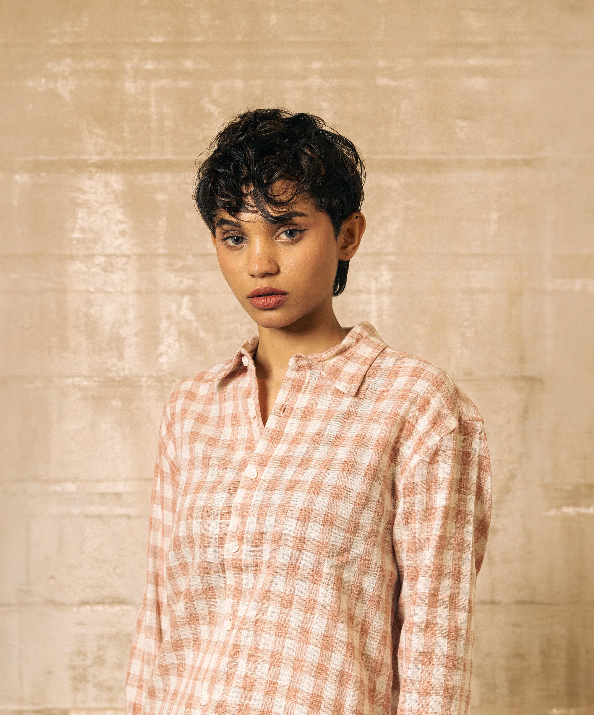 CHECKED REGULAR FIT LINEN SHIRT